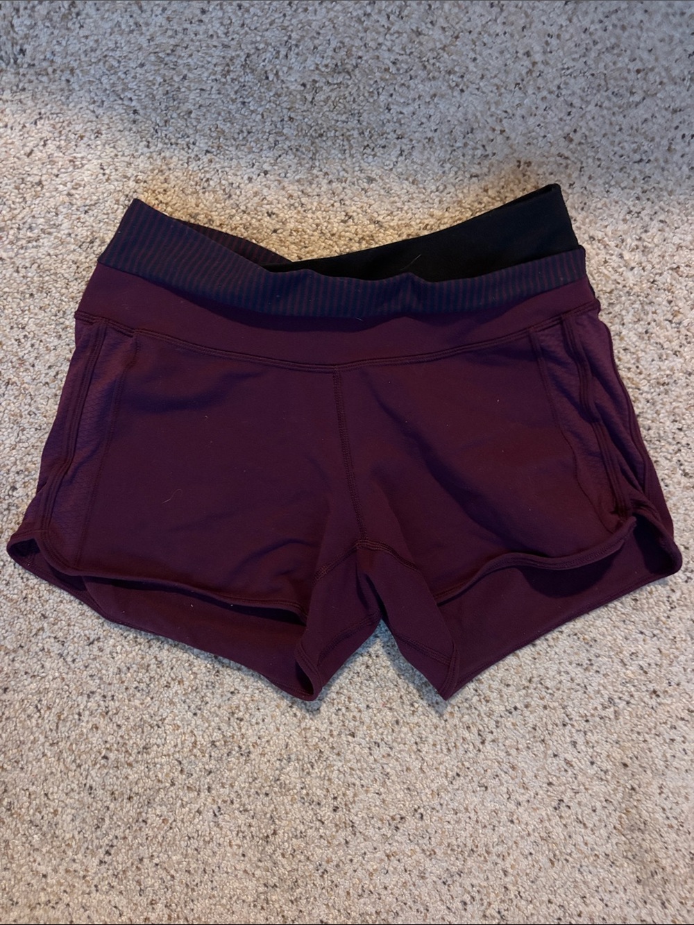 Rare lululemon Women's Athletic Shorts - Plum